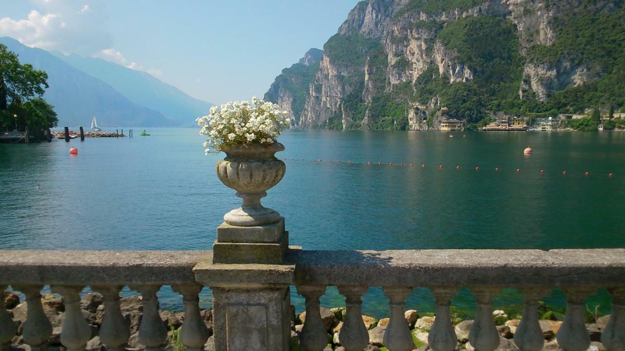 Appartamento Angi - Lago & Vacanza Attiva Riva del Garda Exterior photo